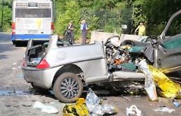 Polemica su strettoia e velocità: «Devono riaprire la passerella»