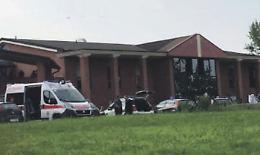 Spari contro i rifugiati, il “Parlapà” nel mirino: è caccia a tre uomini