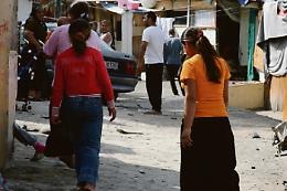 Era obbligata a rubare: «Ma io voglio studiare». Condannata la famiglia