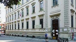 Amianto e rimozione intonaco: in autunno cantieri nelle scuole
