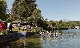 A 19 anni affoga nel lago di Avigliana: lui e gli amici non sapevano nuotare