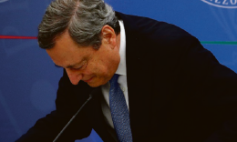Mattarella frena la crisi: le dimissioni di Draghi rimandate alle Camere