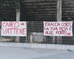 Toro, zero entusiasmo e zero giocatori: nuovi striscioni contro Cairo