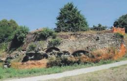 Il castello di Mirafiori in rovina: «Salvate almeno ciò che resta»