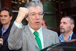 Bossi proclama la secessione della Padania dal resto d’Italia