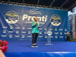 Meloni lancia la sfida: «Basta lobby di potere, all’Italia serve merito»