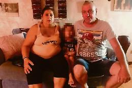 Dimenticata sull’autobus, ora Noemi ha mille paure e non dorme da un anno