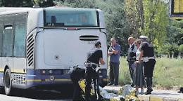 Trascinato e ucciso dall’autobus Gtt: autista indagato per omicidio colposo