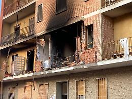 Casa sventrata dall’esplosione: «Verifiche su tutti gli impianti»
