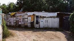 Baracche abusive, controlli con i droni: «Fermate e denunciate trenta persone»