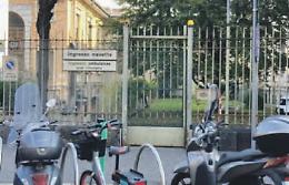 Aggredisce una donna: molestatore seriale arrestato in ospedale