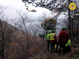 Pomaretto, cercatore di funghi vittima di un incidente: salvato dal Soccorso Alpino