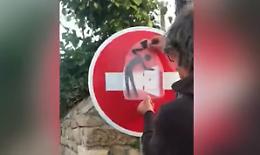 Quando i cartelli stradali diventano arte: le creazioni sono stupende