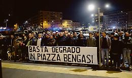 Sit-in in strada contro i pusher: «Stop al mercato della droga»