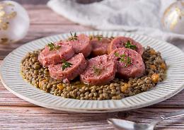 Cotechino e lenticchie a tavola: a Capodanno non può mancare