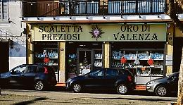 Una spaccata in gioielleria della banda del palanchino