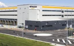 Lingerie di pizzo e la cena da Cracco: le spese folli dei manager Amazon