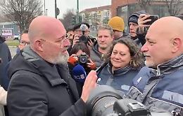 Bonaccini a Mirafiori: "Il Pd torni dove la gente lavora, vive o studia" [VIDEO]