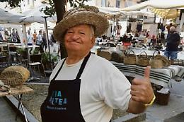 Addio a Mario, storico cestaio: «Era il nonno di Via Baltea 3»