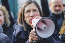 La donna “nuova” fa tremare il Pd e la corsa per le regionali s’infuoca