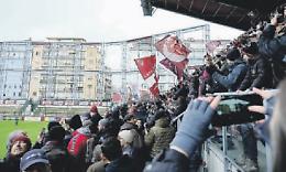 In 2500 tifosi al Fila. L’urlo della Maratona: «Combattete per noi»