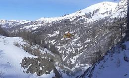 Valanga travolge comitiva di scialpinisti a Pragelato, un ferito [FOTO]