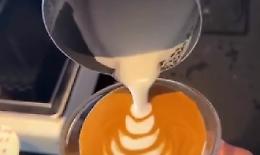 Caffellatte con decorazione. E la colazione diventa "speciale"