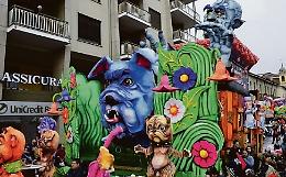 Arriva la domenica del “Carnevalone”: carri, street food e misure di sicurezza
