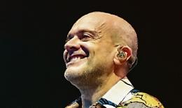 Max Pezzali: «Pronto a tornare sul palco e cantare con il mio pubblico»