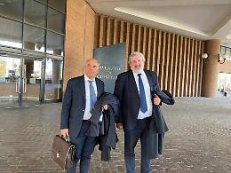 «Finanziamento occulto alla campagna per le primarie del Pd»
Pm chiede condanna di un anno per Michele Emiliano