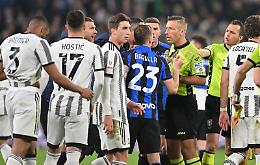 Insulti razzisti contro Lukaku, il Giudice Sportivo chiude la Curva Sud
Cuadrado squalificato tre giornate, Lukaku una, Handanovic una