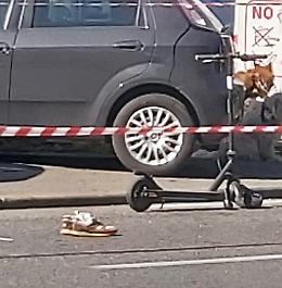 Auto contro monopattino, un uomo in gravi condizioni