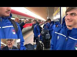 Torino: rabbia e rassegnazione dei passeggeri dopo una via crucis in treno con ritardi di 5 ore (video)