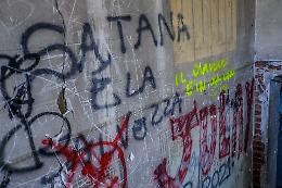 Gioielli lasciati a degrado e satanisti: «Basta, vanno salvati»