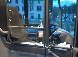 Autista aggredito su un autobus Gtt. Sfondato il vetro della cabina a pugni