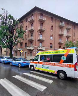 Pugnalato in strada da un ragazzino. Grave in ospedale