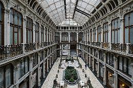 La Galleria Subalpina rischia di scomparire. L'ira dei negozianti: «Con questi affitti ce ne andiamo»