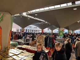 Il mercato coperto di Piazza Don Grioli: un'oasi di moda e tradizione nel cuore di Torino