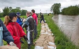 La camicia di forza per i nostri fiumi