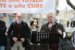 Oggi sfila la “Marcia per la salute”: «Per la difesa del diritto a curarsi»