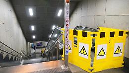 Metro, un guasto ogni tre giorni: il triste record di scale mobili e ascensori