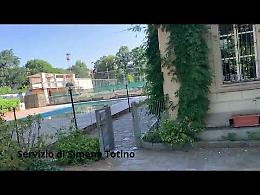 Villa Glicini chiusa, come abbandonata 