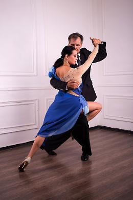 Seduzione e ritmo: corsi intensivi di Tango Argentino con Beatrice Laghi y Dave