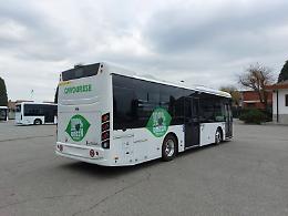 Strade troppo strette e bus troppo larghi. Stop alla linea 