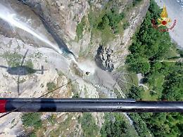 Vigili del fuoco, salvataggio da record a Novalesa