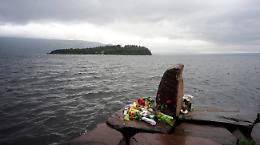 Gli attentati di Oslo e di Utøya
Così Breivik fredda 77 persone