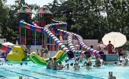 Piscine, aperte solo Pellerina e Colletta. I cantieri bloccano Lombardia e Trecate