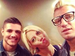 Tutti al fianco di Wanda Nara
Ci sono anche Icardi e Maxi
