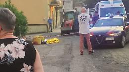 Una coltellata alla gola dopo la lite in famiglia: muore in strada a 35 anni