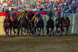 Palio di Asti e Douja d'Or, quando il Medioevo dà spettacolo